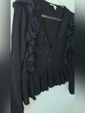 Black Embroidered Ruffle-Trim V-Neck Women’s Blouse 100% cotton